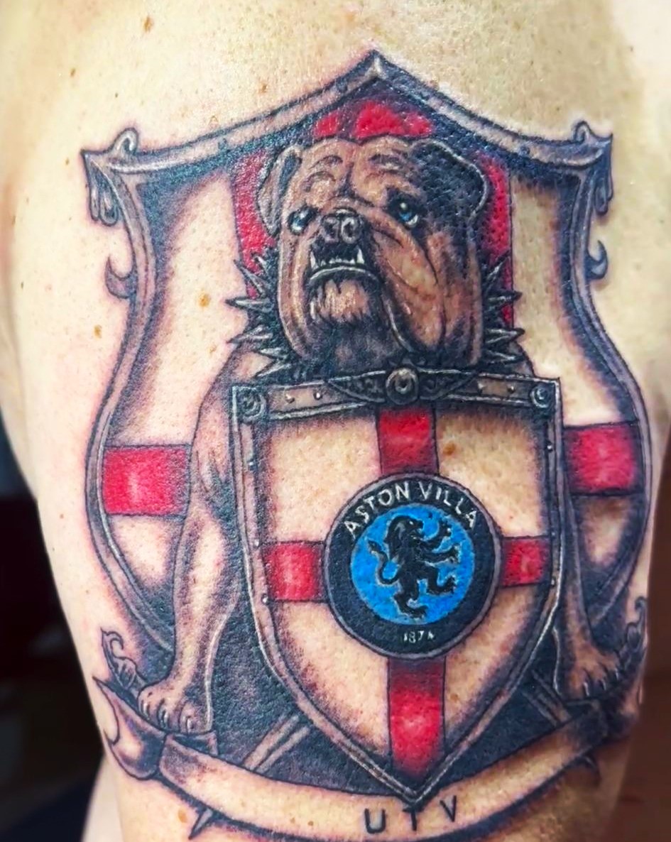 Futbol Ligi Logo Dövmeleri