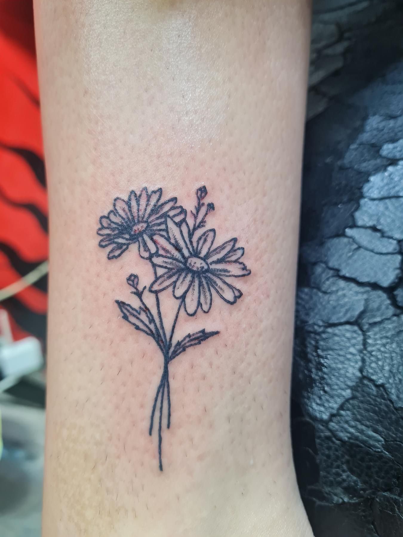 Çiçekler Kelebekler ve Böcek Dövmeleri